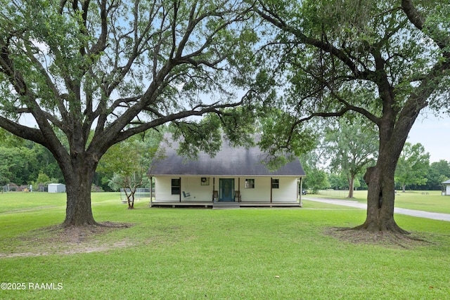 334 Meche Rd, Carencro, LA 70520 - view of front facade featuring a front yard and a porch