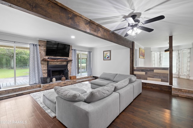 334 Meche Rd, Carencro, LA 70520 - living area featuring healthy amount of natural light, wood-type flooring, ceiling fan, crown molding, and recessed lighting