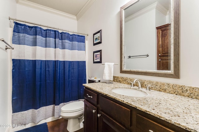 bathroom featuring a shower with shower curtain, toilet, vanity, and ornamental molding
