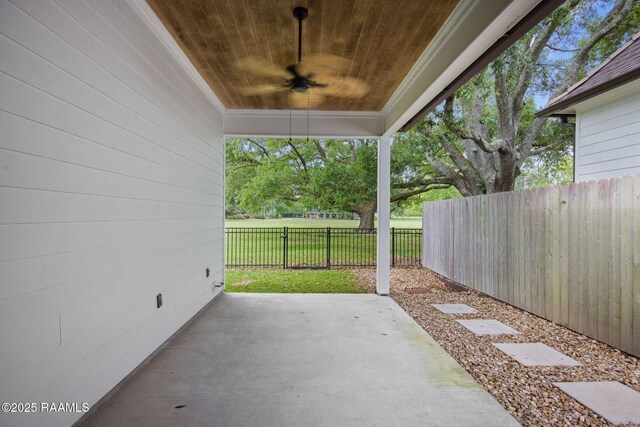 102 Drifting Sands Ln, Lafayette, LA 70503 - view of patio featuring ceiling fan and a fenced backyard