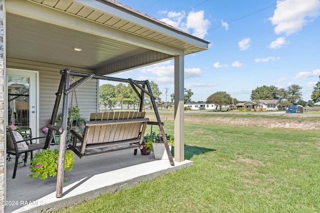 view of yard with a patio