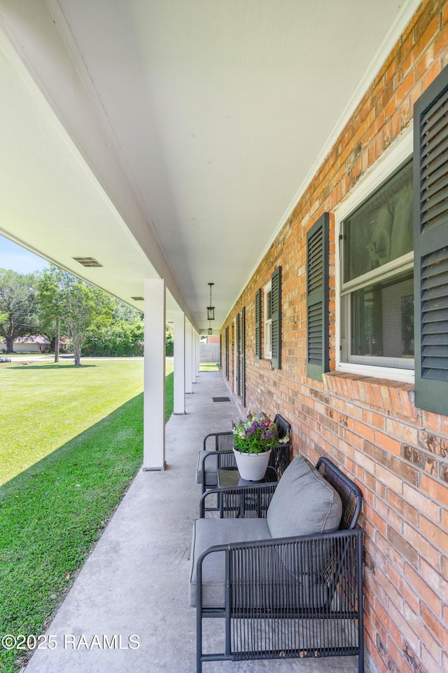 view of patio / terrace with covered porch