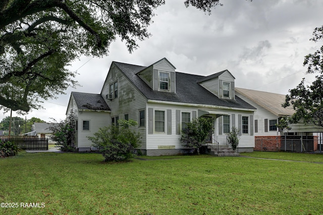 627 Weeks St, New Iberia, LA 70560 - view of front facade with a shingled roof