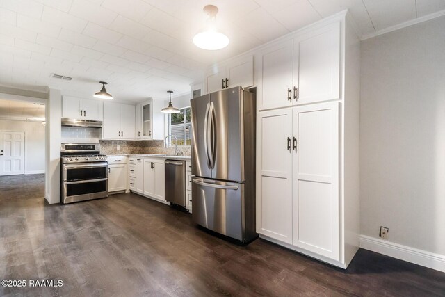 109 W Roosevelt St, Broussard, LA 70518 - kitchen featuring stainless steel appliances, dark wood-type flooring, a sink, under cabinet range hood, and white cabinetry