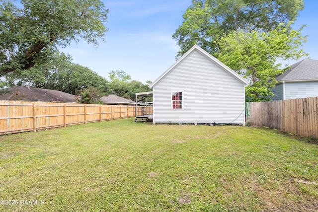 view of yard featuring a fenced backyard