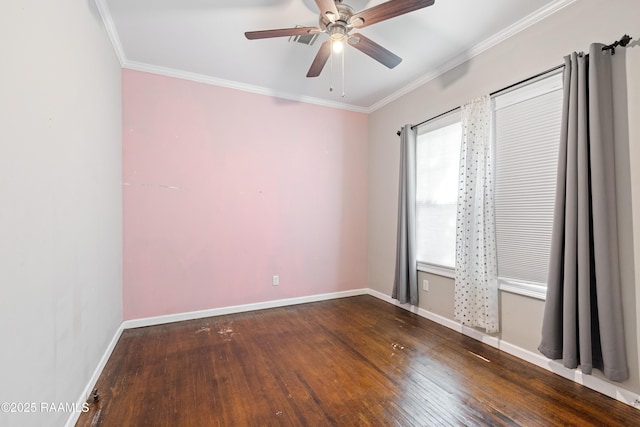 unfurnished room featuring wood-type flooring, ornamental molding, baseboards, and ceiling fan