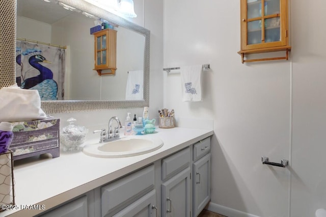 full bath with vanity