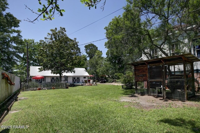 122 Lee St, New Iberia, LA 70560 - view of yard with an outdoor structure and exterior structure
