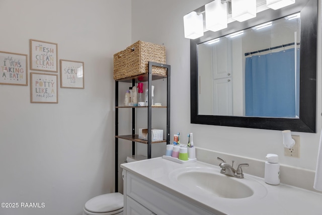 16634 W La Highway 330, Abbeville, LA 70510 - full bathroom featuring vanity and toilet