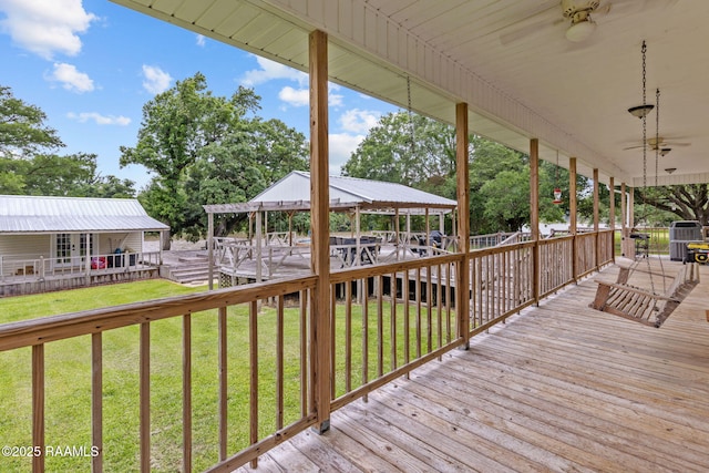 16634 W La Highway 330, Abbeville, LA 70510 - deck featuring a ceiling fan