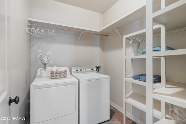 112 Heathwood Dr, Broussard, LA 70518 - laundry room with washer and dryer