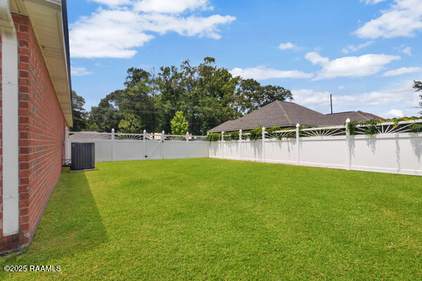 2125 Jasmine Dr, Opelousas, LA 70570 - photo 14