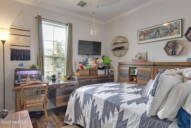 112 Sandhill Crane Dr, Lafayette, LA 70508 - bedroom featuring wood finished floors, crown molding, and a chandelier
