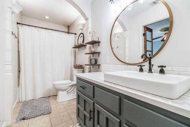 109 Bellevedere Ave, Lafayette, LA 70503 - full bath featuring vanity, toilet, tile patterned floors, and shower / tub combo