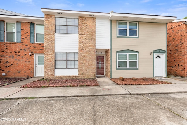 116 Southfield Pkwy, Lafayette, LA 70506 - multi unit property with brick siding