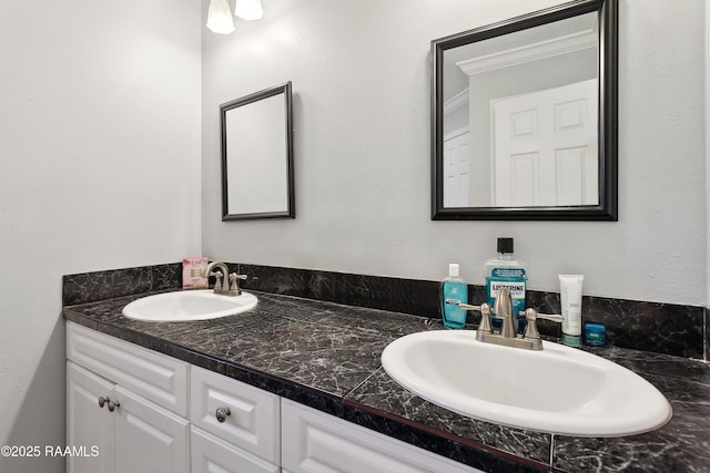 4306 Holly Dr, Slidell, LA 70461 - full bath with double vanity