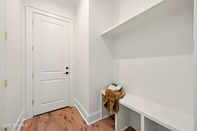 108 Meadowbrook Dr, Broussard, LA 70518 - mudroom featuring light wood finished floors and baseboards