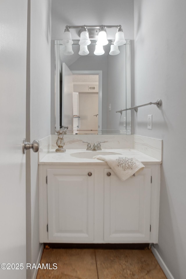 1304 E Bayou Pkwy Unit 4A, Lafayette, LA 70508 - bathroom with vanity and baseboards