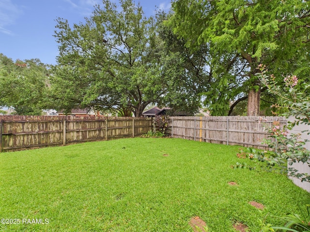 304 Bull Run Cir, Broussard, LA 70518 - view of fenced backyard