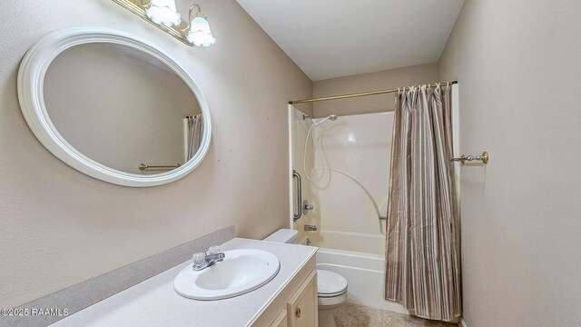 113 Jeanne St, Eunice, LA 70535 - bathroom featuring toilet, vanity, and shower / tub combo