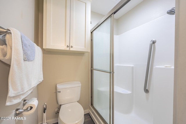 115 Hiawatha Rd, Lafayette, LA 70501 - full bathroom featuring a shower stall and toilet