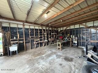 102 Lucas Cir, Lafayette, LA 70508 - view of garage