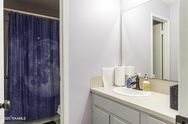 16 Heather Row, Lafayette, LA 70507 - full bath with vanity, a shower with shower curtain, and toilet