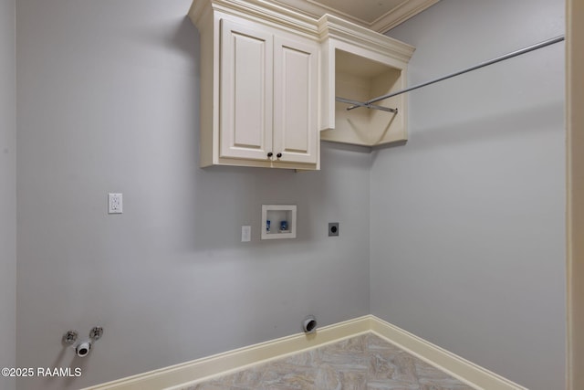 103 Swallows Pass, Carencro, LA 70520 - laundry room featuring washer hookup, baseboards, hookup for an electric dryer, crown molding, and gas dryer hookup
