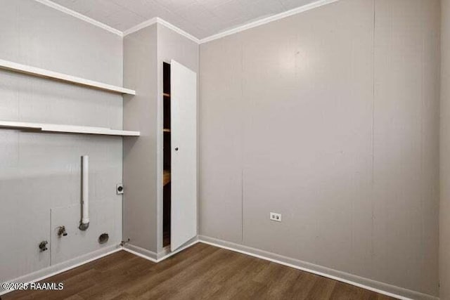 650 Juanita St, Eunice, LA 70535 - laundry area with gas dryer hookup, wood finished floors, crown molding, and baseboards
