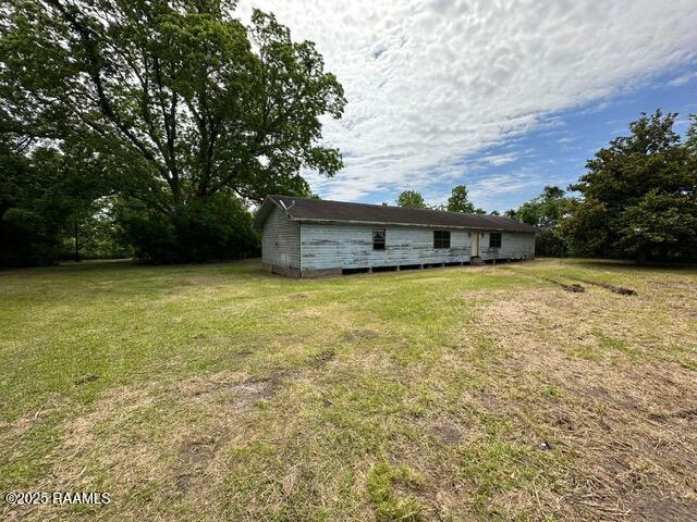 18711 La Highway 35, Abbeville, LA 70510 - view of green lawn