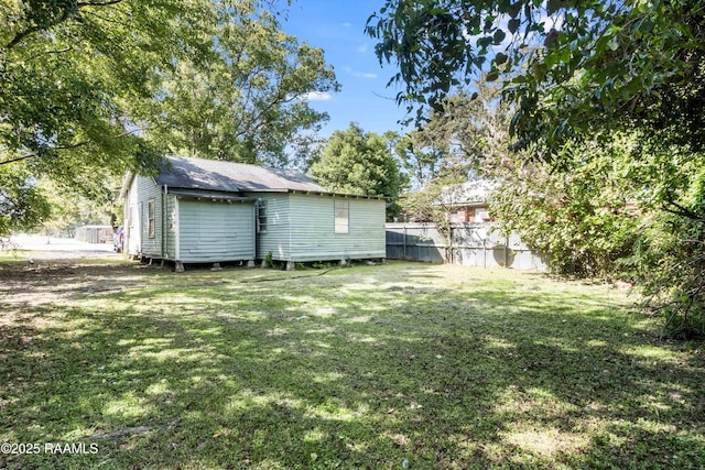 1110 Louisiana Ave, Lafayette, LA 70501 - view of yard