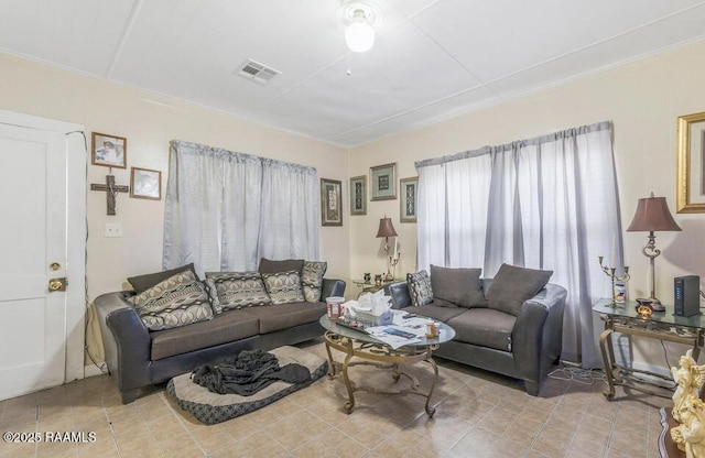 1110 Louisiana Ave, Lafayette, LA 70501 - view of tiled living area