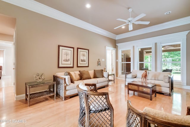 2424 Vista Dr, Opelousas, LA 70570 - living area featuring ceiling fan, light wood-type flooring, crown molding, recessed lighting, and baseboards