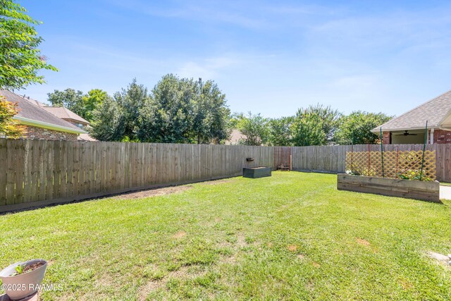 202 Kincaid Ct, Lafayette, LA 70508 - view of yard with ceiling fan