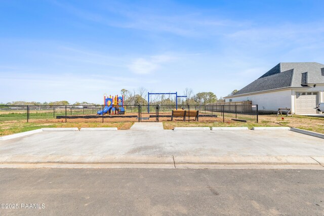 613 Whispering Meadows Rd, Broussard, LA 70518 - photo 8