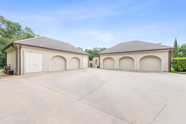 12425 N Marcus Rd, Abbeville, LA 70510 - detached garage featuring concrete driveway