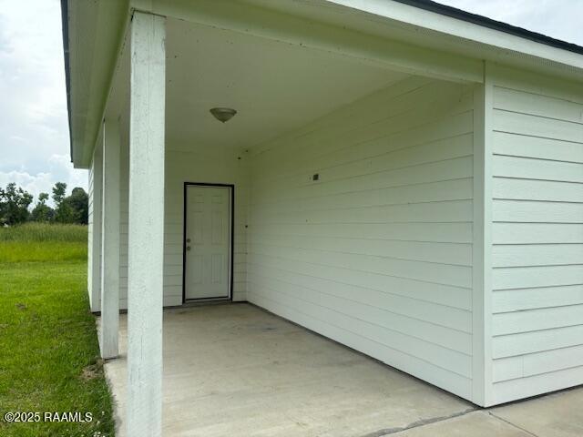 214 Dufilho Rd, Opelousas, LA 70570 - view of exterior entry