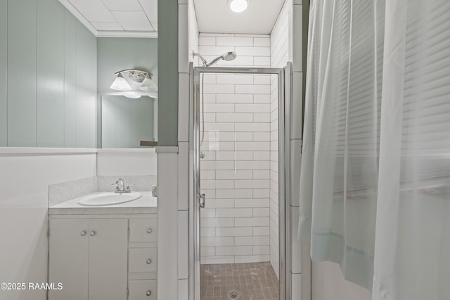 407 N Hebert Ave, Kaplan, LA 70548 - bathroom with a shower stall and vanity