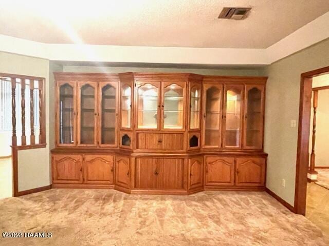 1944 Mills St, Scott, LA 70583 - detailed view of carpet flooring and baseboards