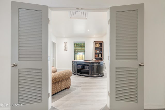 531 Silver St, New Iberia, LA 70560 - hallway featuring light wood-style floors and recessed lighting