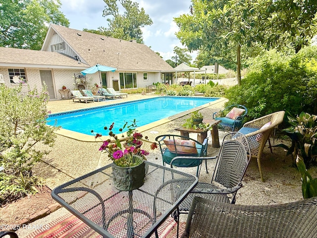 113 Templeton Dr, Lafayette, LA 70508 - swimming pool with a patio area