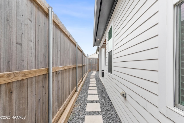 201 Lake Crest Ln, Youngsville, LA 70592 - view of side of home