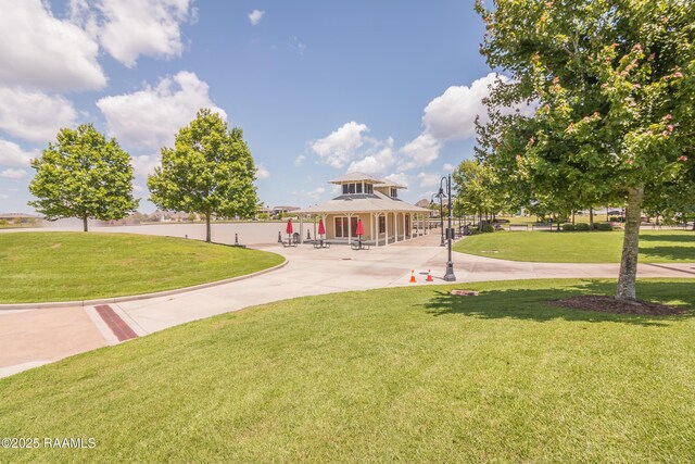 201 Lake Crest Ln, Youngsville, LA 70592 - view of home's community featuring a yard