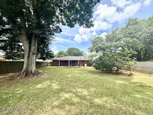 930 N 7th St, Eunice, LA 70535 - view of yard