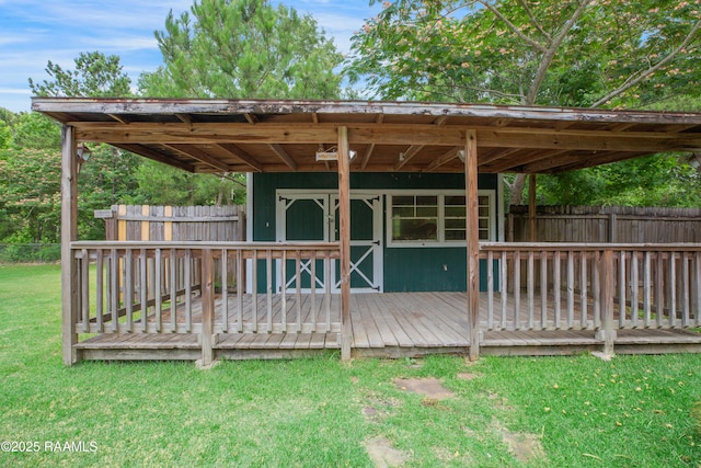 5811 Basile Eunice Hwy, Eunice, LA 70535 - back of house with an outbuilding