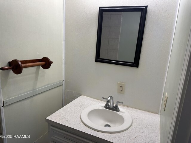 1002 Vidrine St, Opelousas, LA 70570 - bathroom featuring vanity