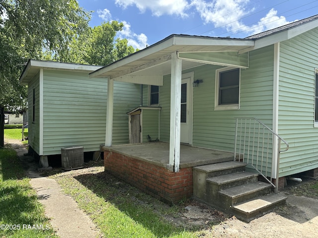 627 S Railroad Ave, Opelousas, LA 70570 - property entrance with central AC