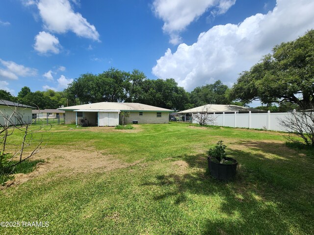 2115 Vige St, Opelousas, LA 70570 - view of yard