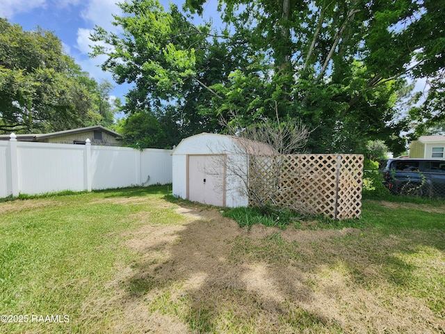 2115 Vige St, Opelousas, LA 70570 - view of yard