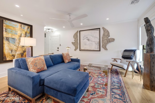 1304 E Bayou Pkwy Unit 8A, Lafayette, LA 70508 - living area with wood finished floors, a ceiling fan, crown molding, and recessed lighting